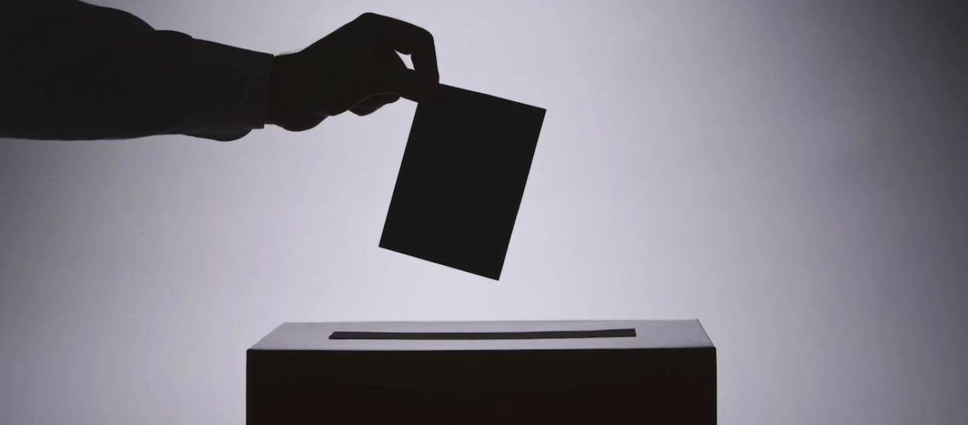 Opinion Poll: 17 μονάδες προηγείται η ΝΔ αλλά δεν μετρήθηκαν οι αντιδράσεις για τον ΠΑΟΚ